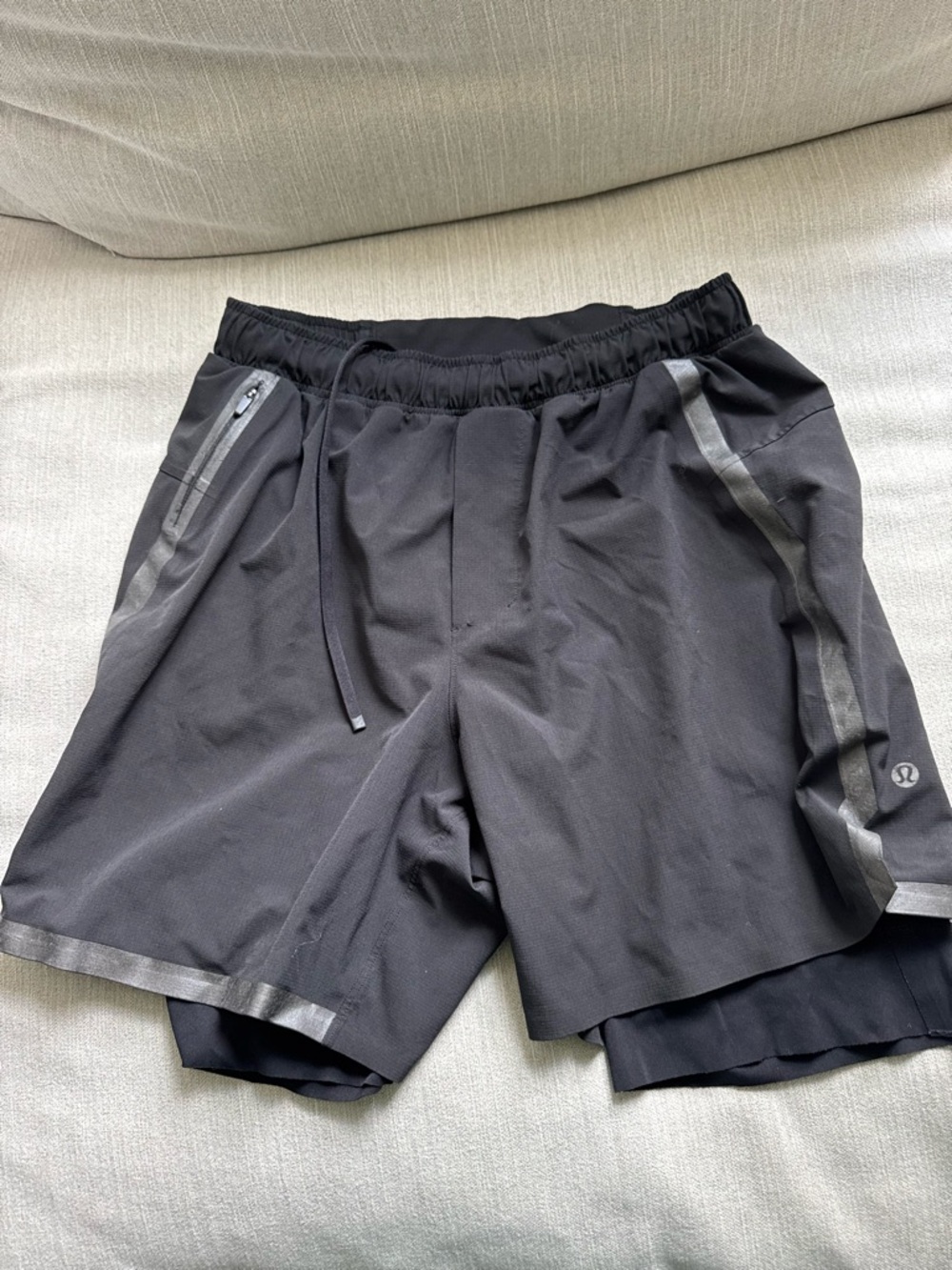 lululemon athletica Men’s Black Athletic Layered Run Shorts